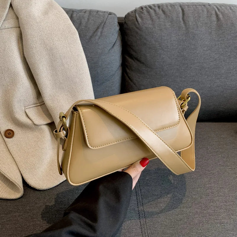 Small Shoulder Bag - Ruby Beloria
