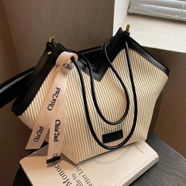 Large Hobo Bag - Beloria Luara