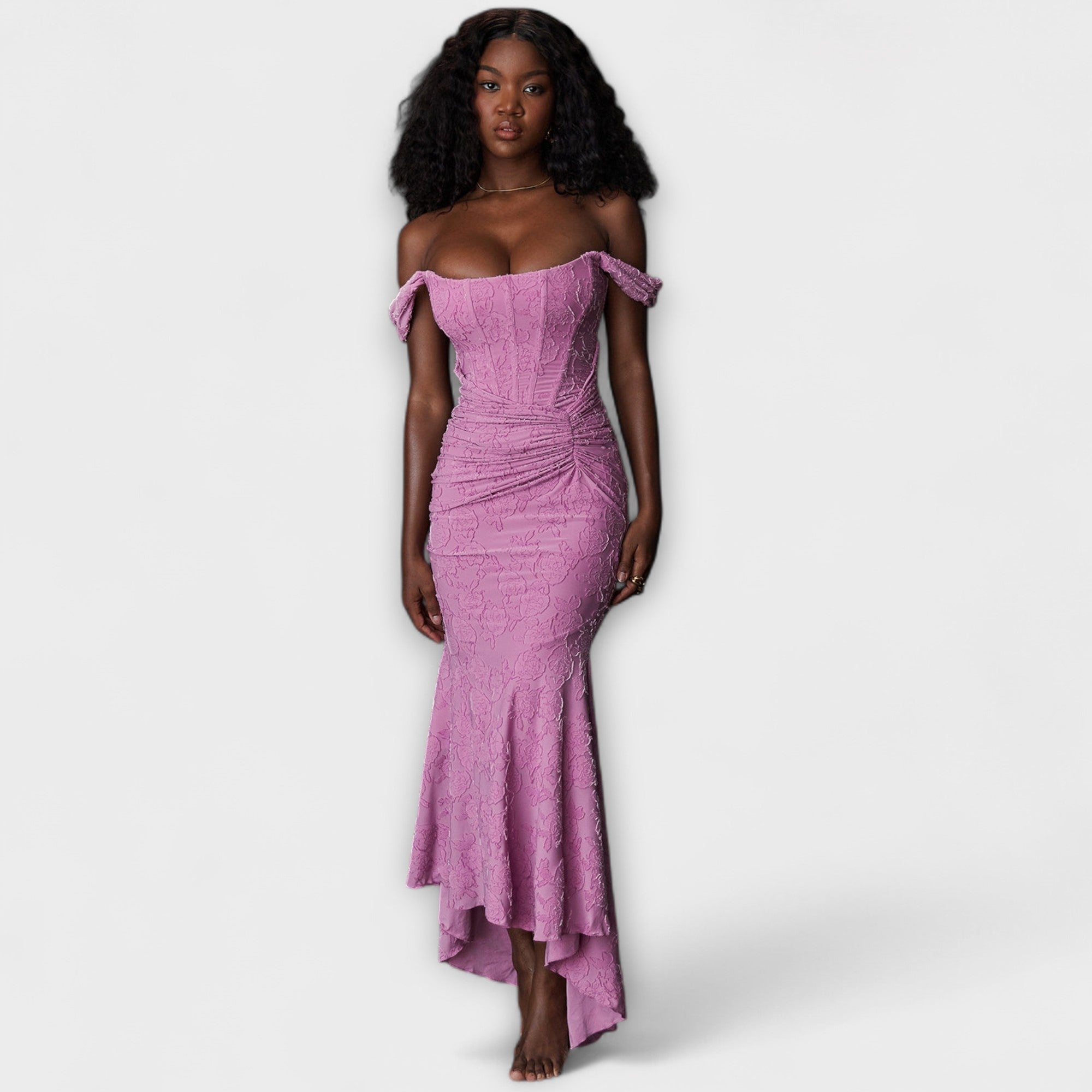 Renske - Long dress with an elegant and sophisticated bodice